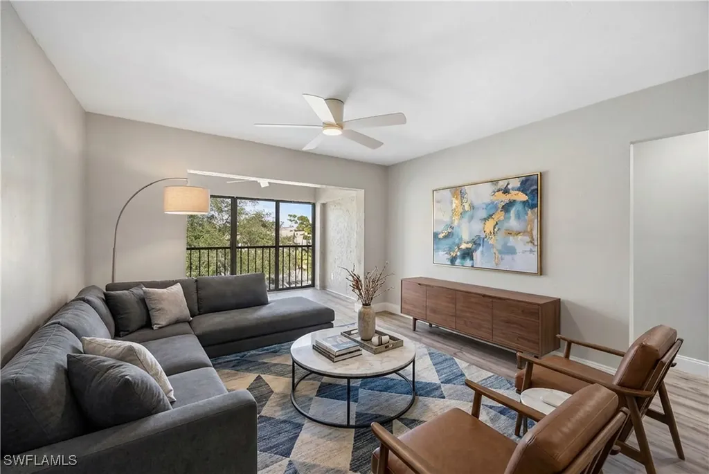 228 Fox Glen Drive Naples FL 34104