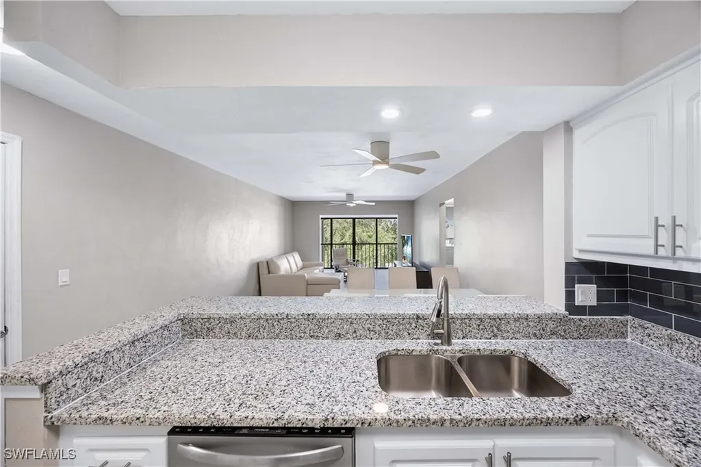 228 Fox Glen Drive Naples FL 34104