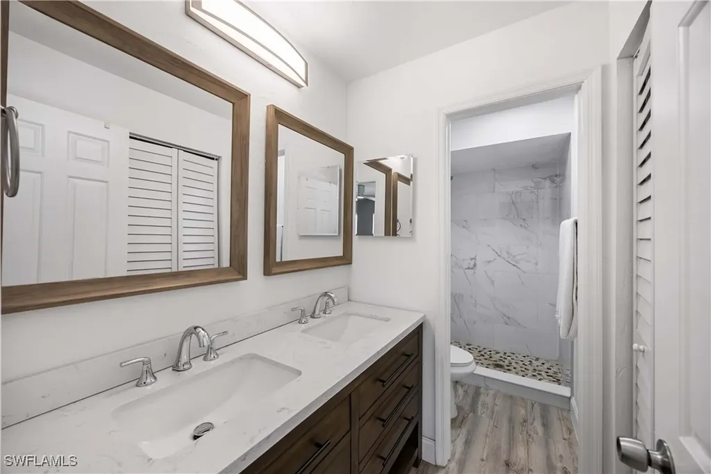 228 Fox Glen Drive Naples FL 34104