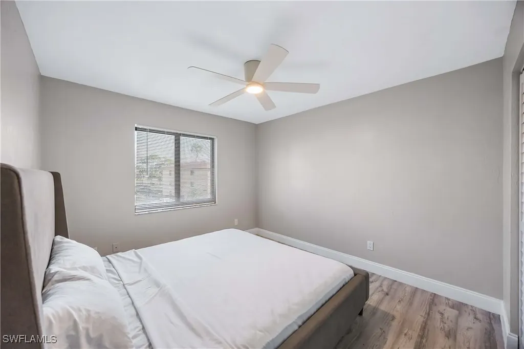 228 Fox Glen Drive Naples FL 34104