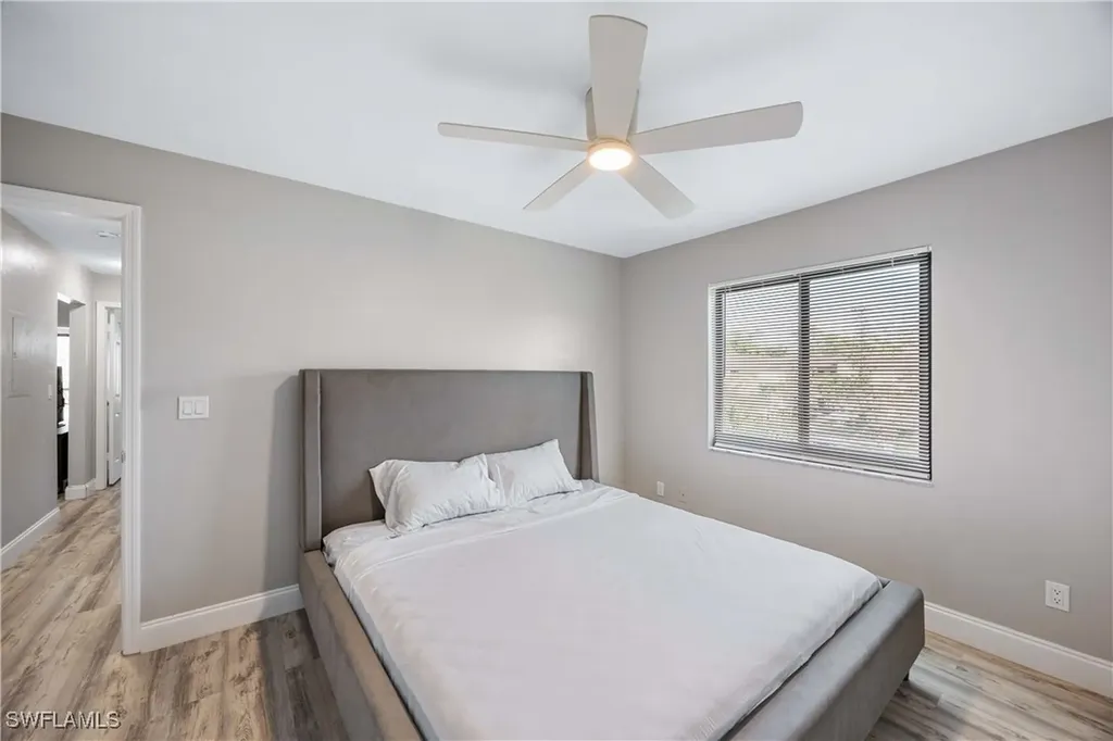 228 Fox Glen Drive Naples FL 34104