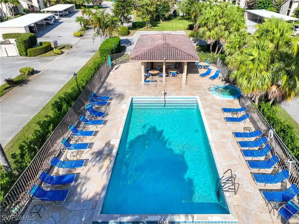 228 Fox Glen Drive Naples FL 34104