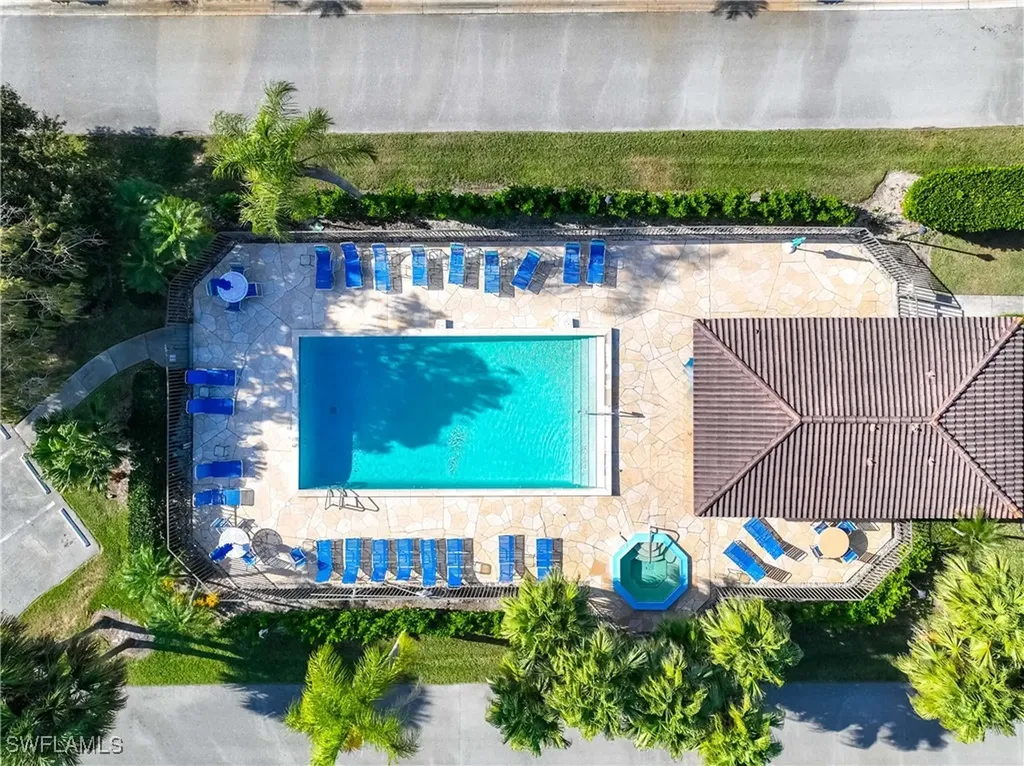 228 Fox Glen Drive Naples FL 34104