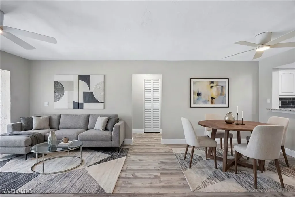 228 Fox Glen Drive Naples FL 34104