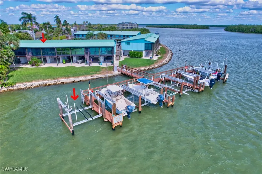 611 Palm Avenue Goodland FL 34140