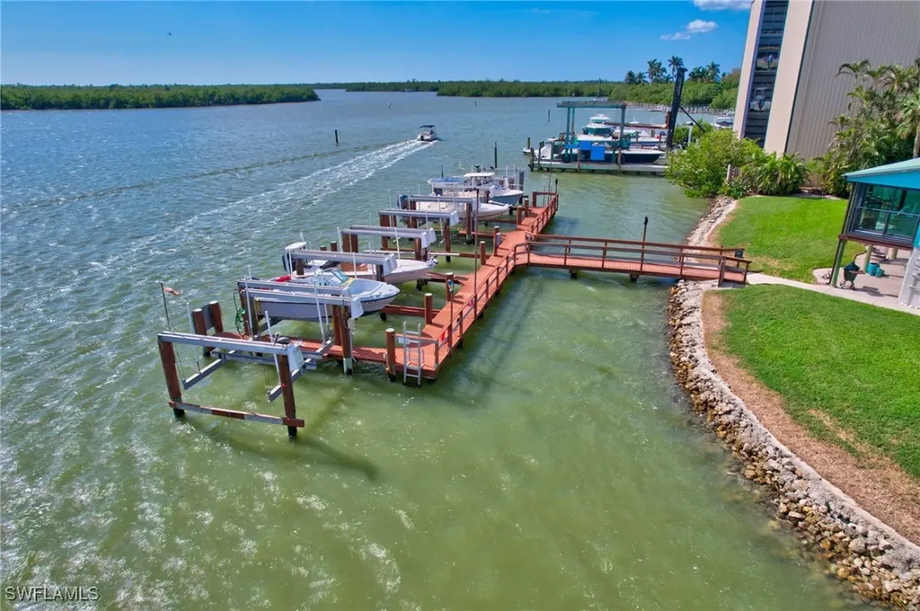 611 Palm Avenue Goodland FL 34140