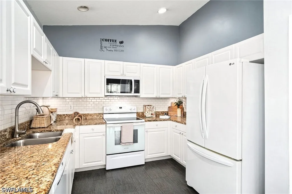 7110 Wild Forest Court Naples FL 34109