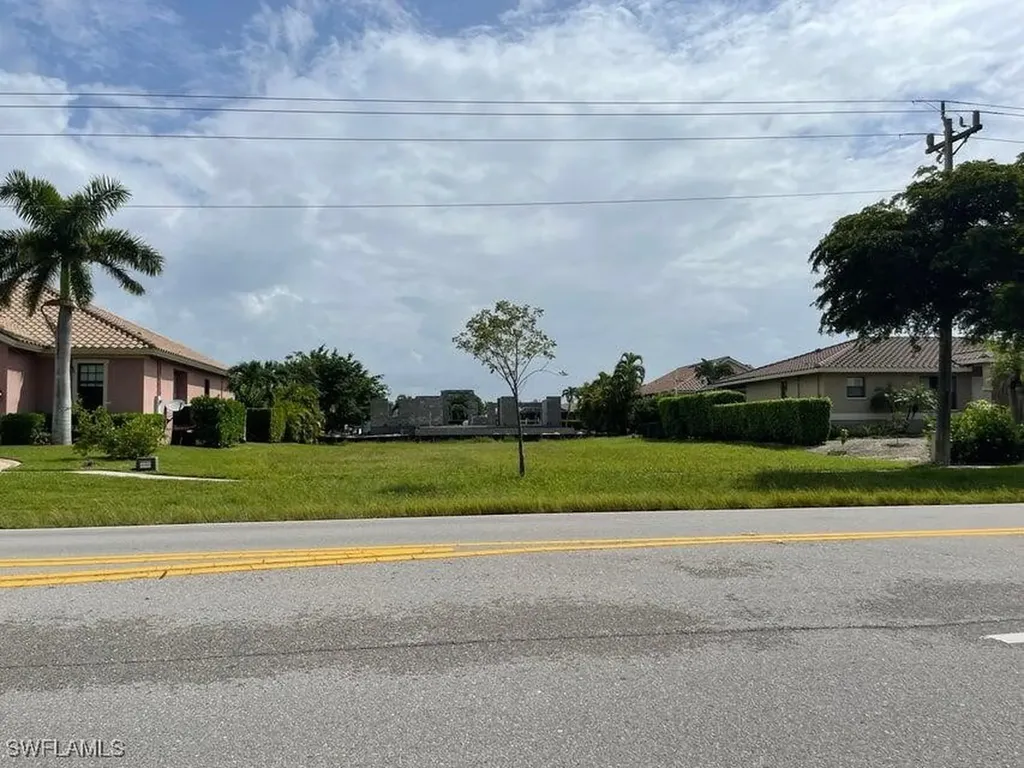 207 Bald Eagle Drive Marco Island FL 34145