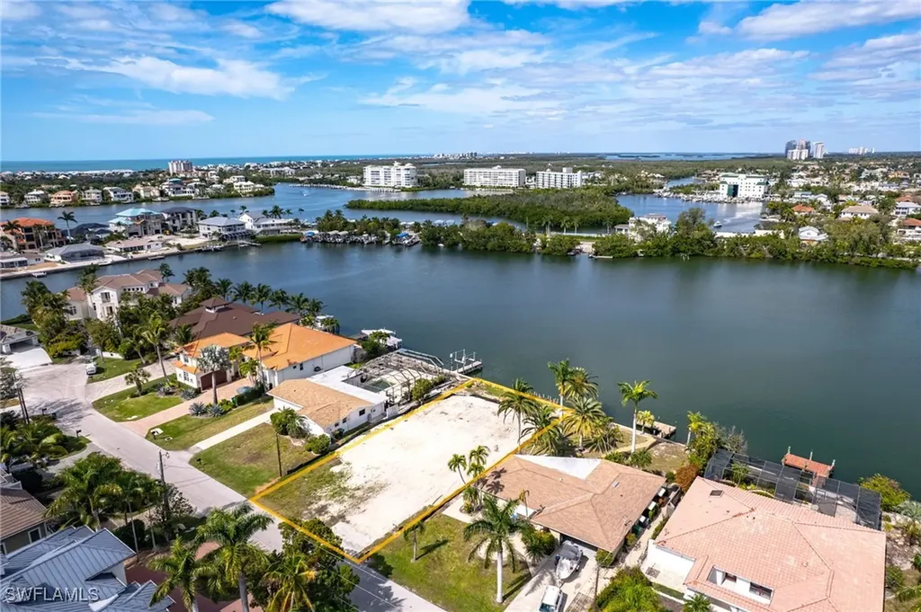 251 6th Street Bonita Springs FL 34134