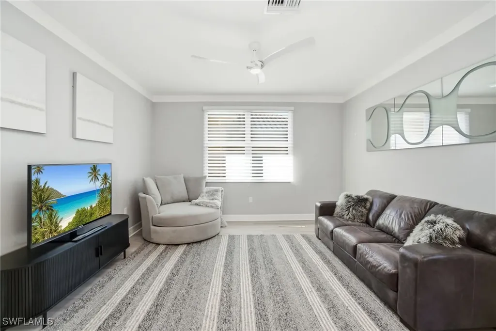 4654 Kensington Circle Naples FL 34119