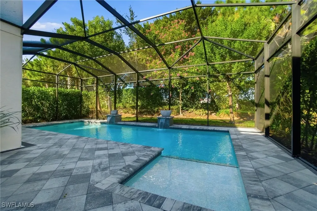 4654 Kensington Circle Naples FL 34119