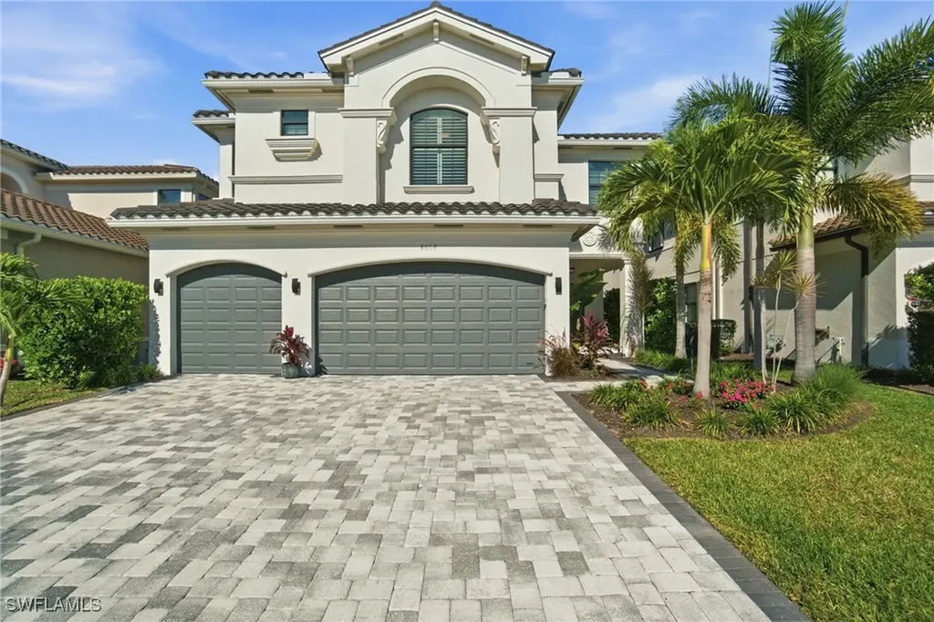 4654 Kensington Circle Naples FL 34119