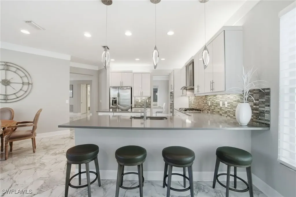 4654 Kensington Circle Naples FL 34119