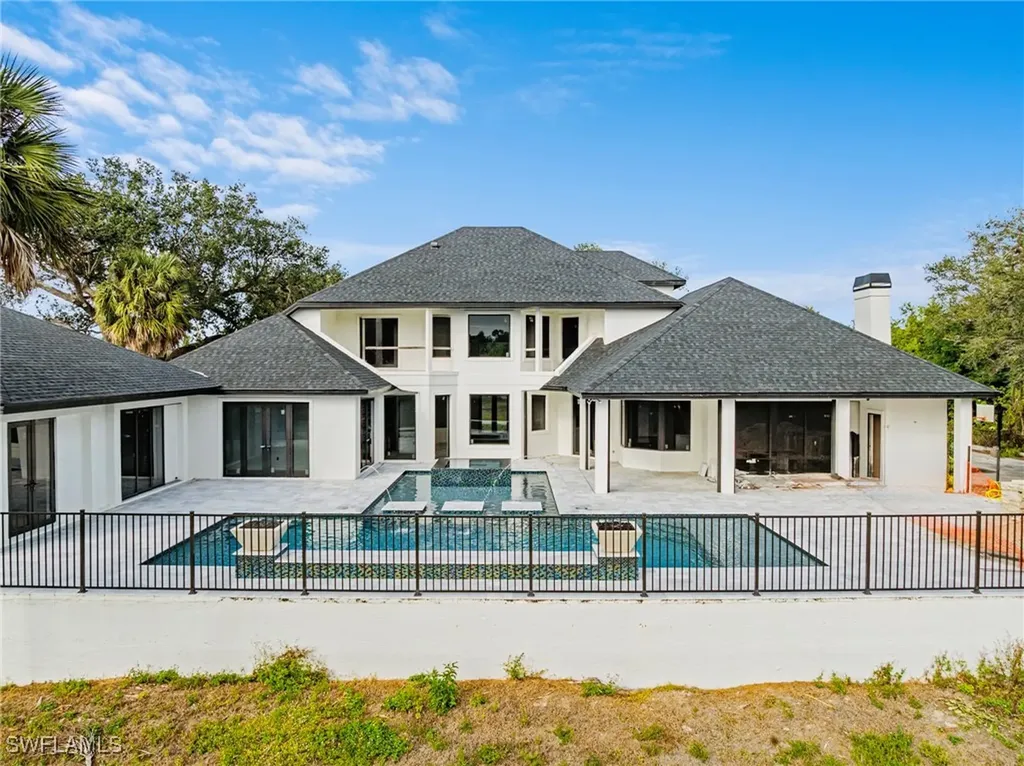 5461 Park Road Fort Myers FL 33908
