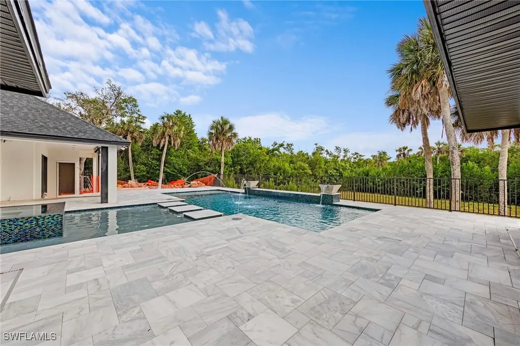 5461 Park Road Fort Myers FL 33908
