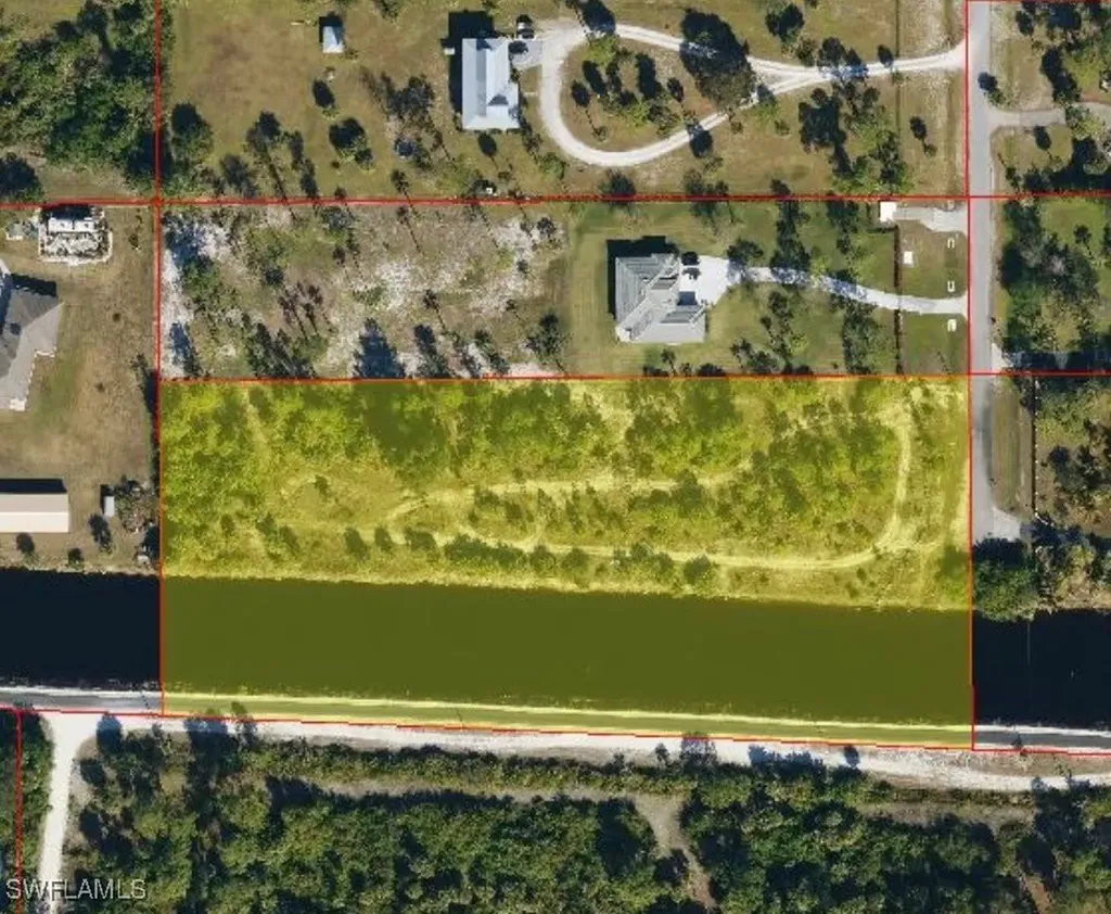 919 8th Street SE Naples FL 34117