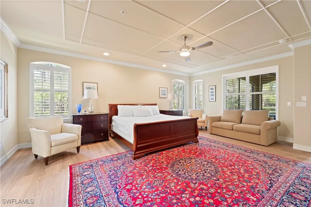 2809 Tiburon Boulevard E Naples FL 34109