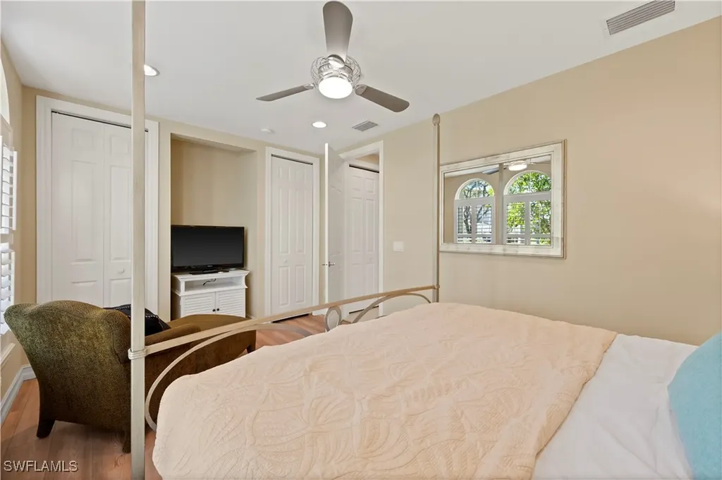 2809 Tiburon Boulevard E Naples FL 34109