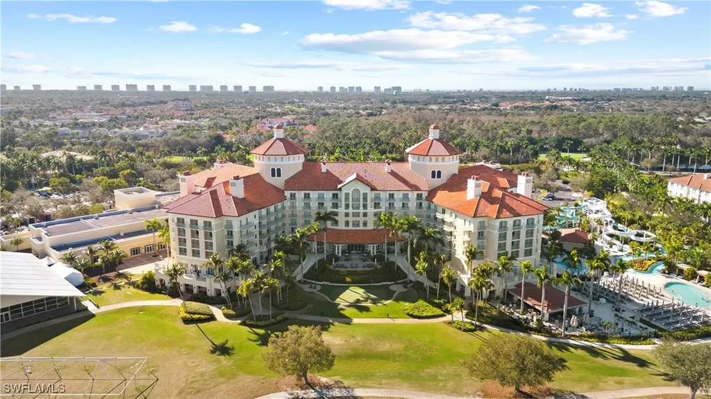 2809 Tiburon Boulevard E Naples FL 34109