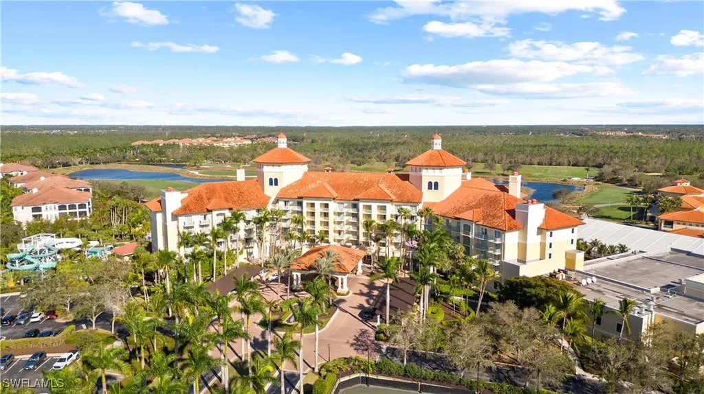 2809 Tiburon Boulevard E Naples FL 34109
