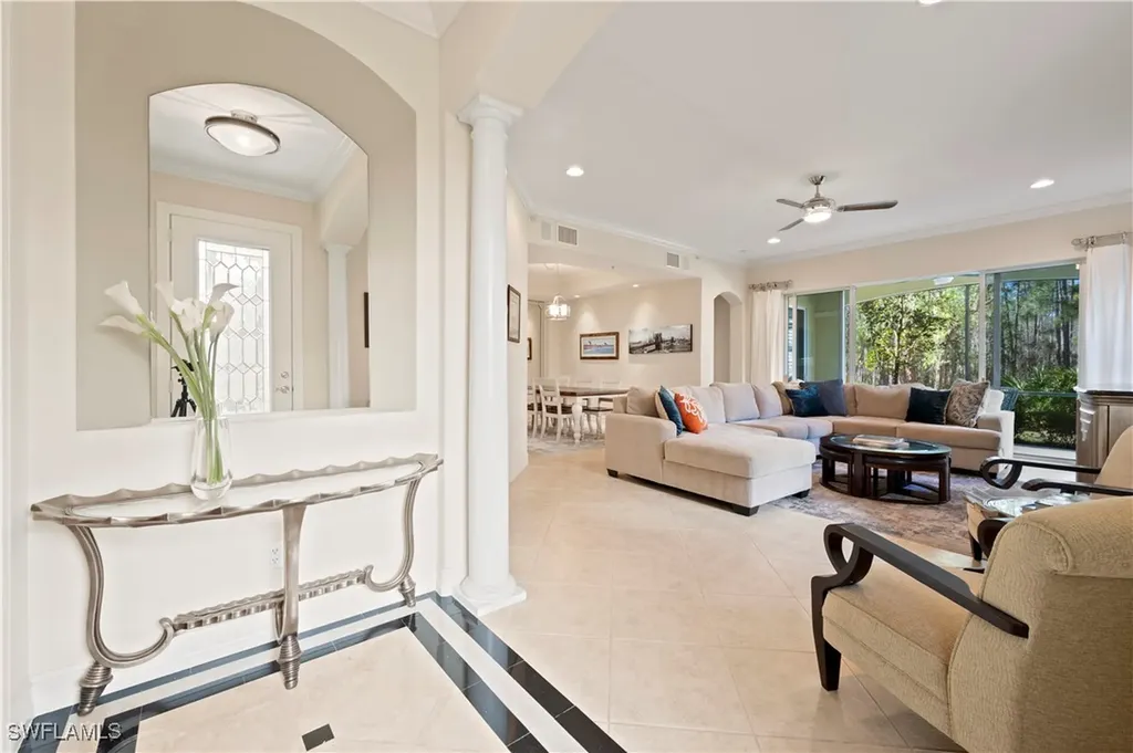 2809 Tiburon Boulevard E Naples FL 34109
