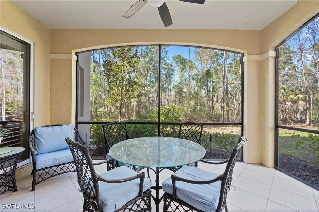 2809 Tiburon Boulevard E Naples FL 34109