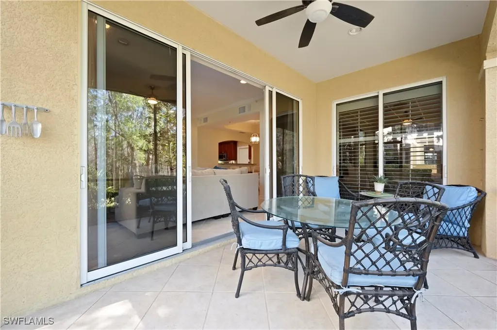 2809 Tiburon Boulevard E Naples FL 34109