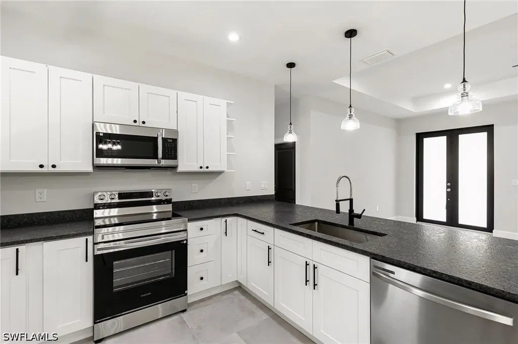 319 Desoto Boulevard N Naples FL 34120