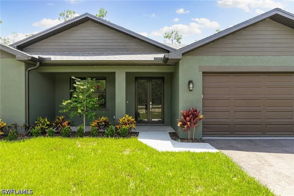 319 Desoto Boulevard N Naples FL 34120