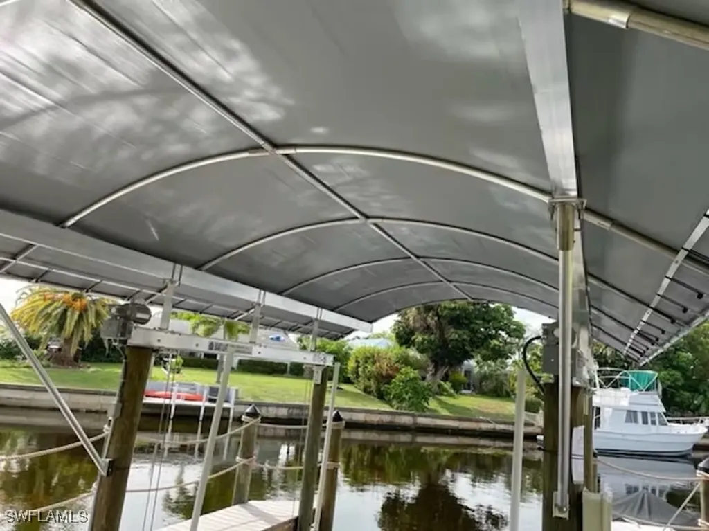 3730 SE 18th Place Cape Coral FL 33904
