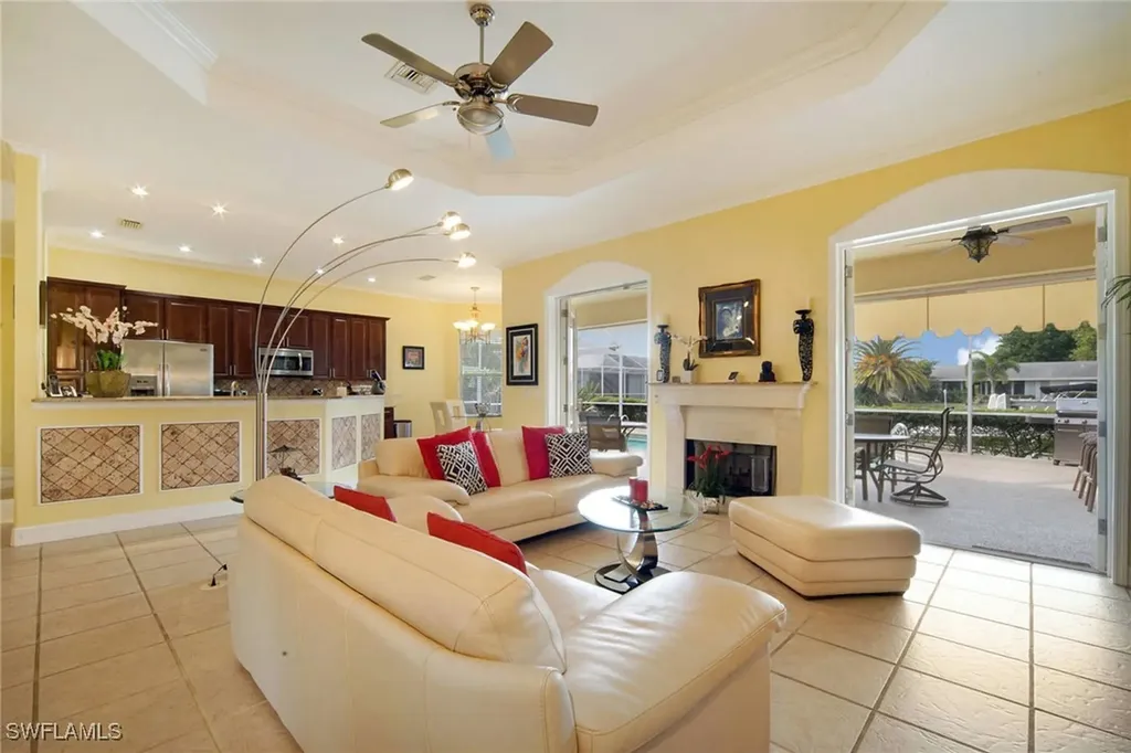 3730 SE 18th Place Cape Coral FL 33904