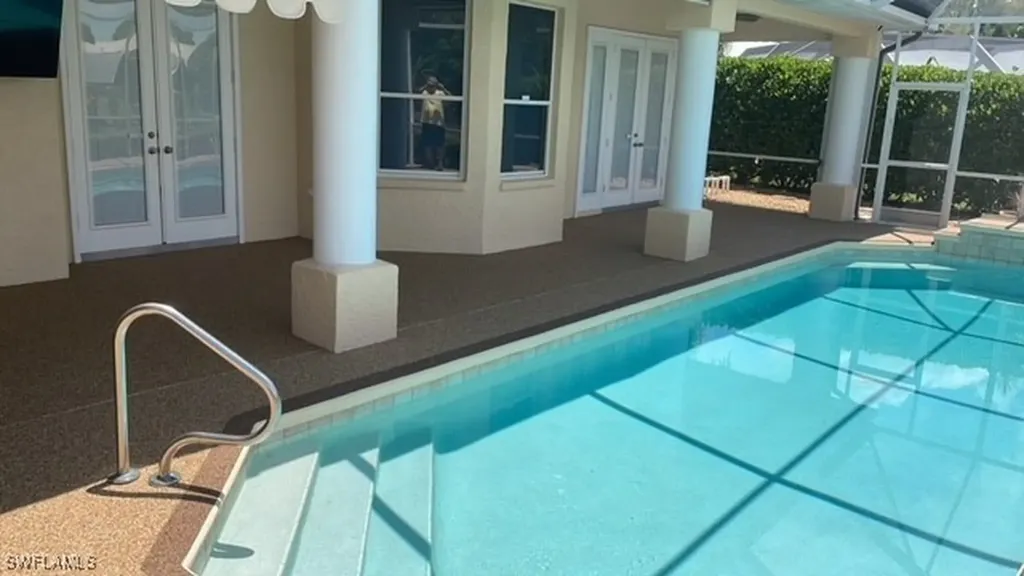 3730 SE 18th Place Cape Coral FL 33904