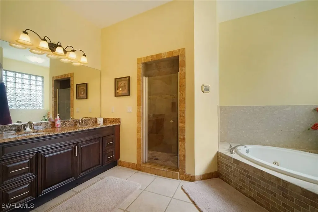 3730 SE 18th Place Cape Coral FL 33904