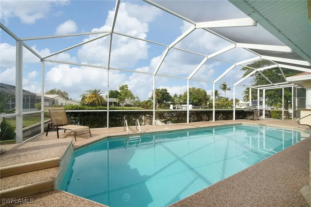 3730 SE 18th Place Cape Coral FL 33904