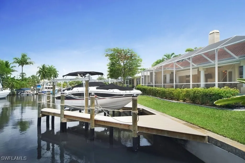 3730 SE 18th Place Cape Coral FL 33904