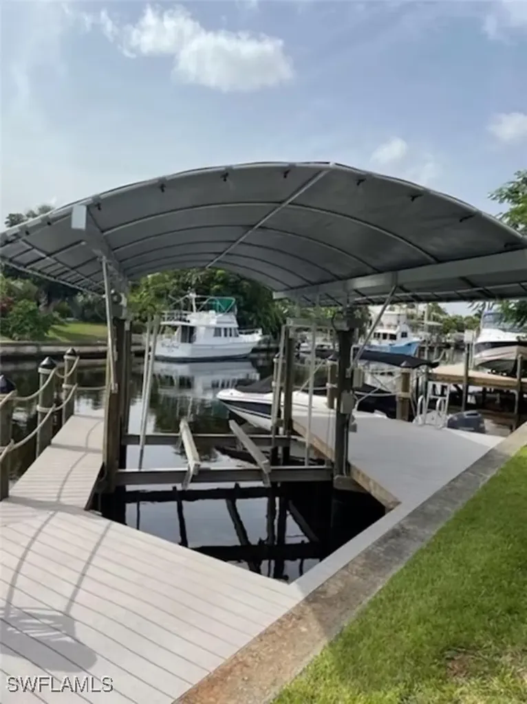 3730 SE 18th Place Cape Coral FL 33904