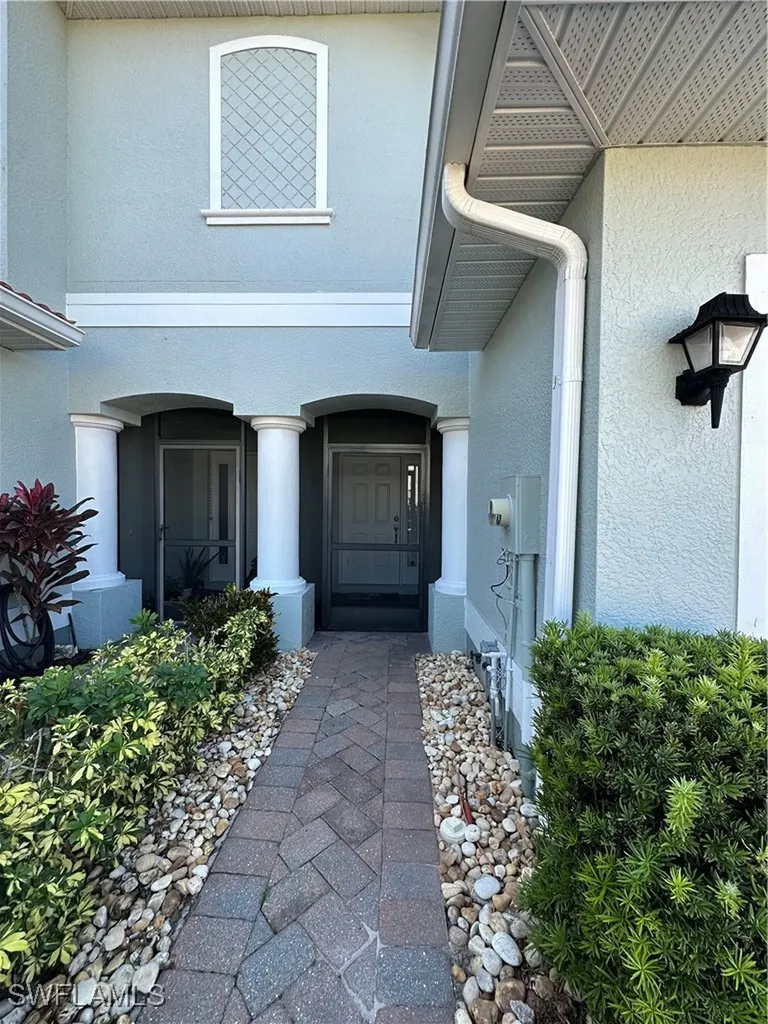 15282 Summit Place Circle Naples FL 34119