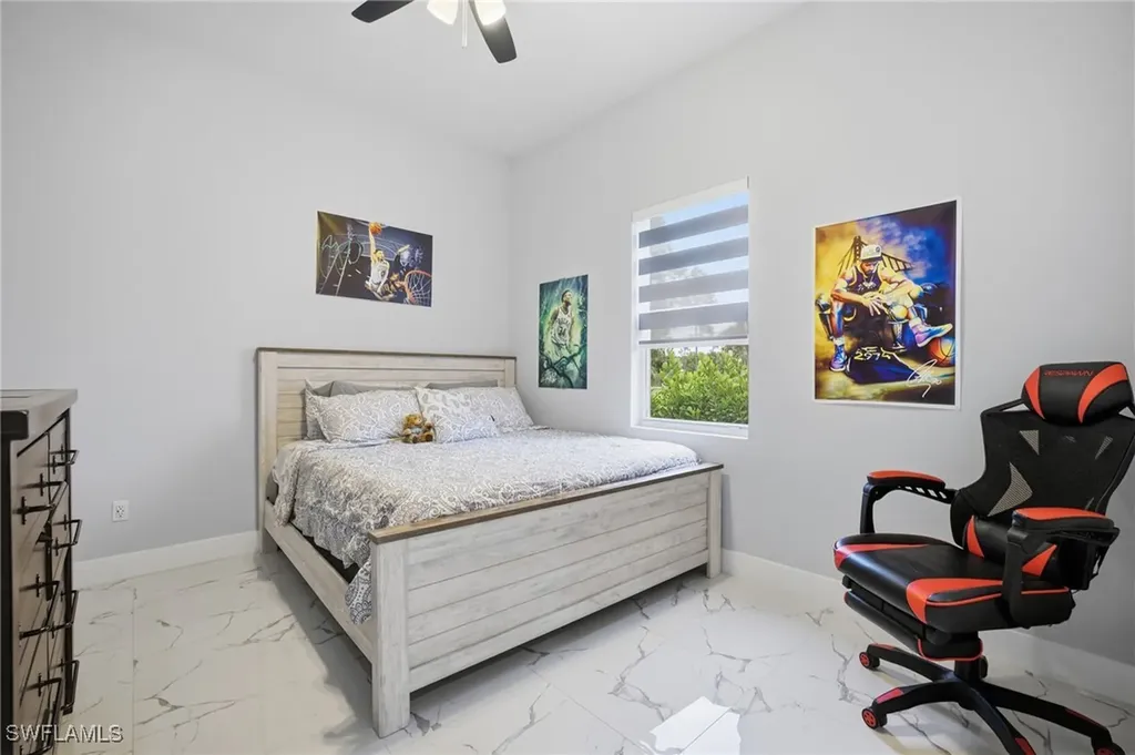 2842 8th Avenue NE Naples FL 34120