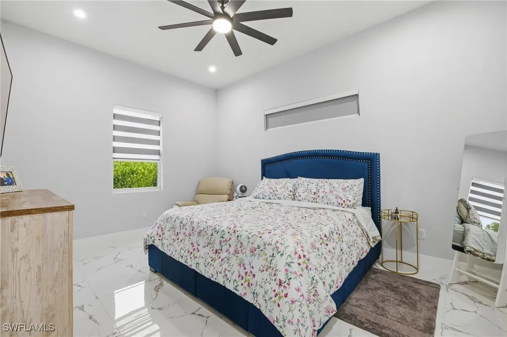 2842 8th Avenue NE Naples FL 34120