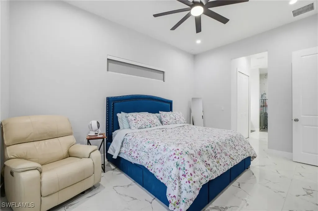 2842 8th Avenue NE Naples FL 34120