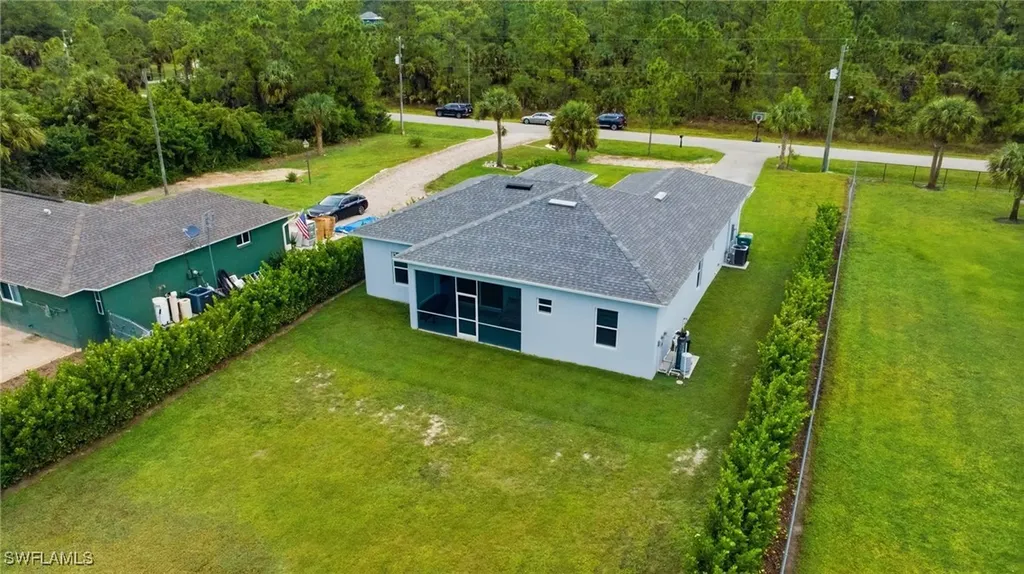 2842 8th Avenue NE Naples FL 34120