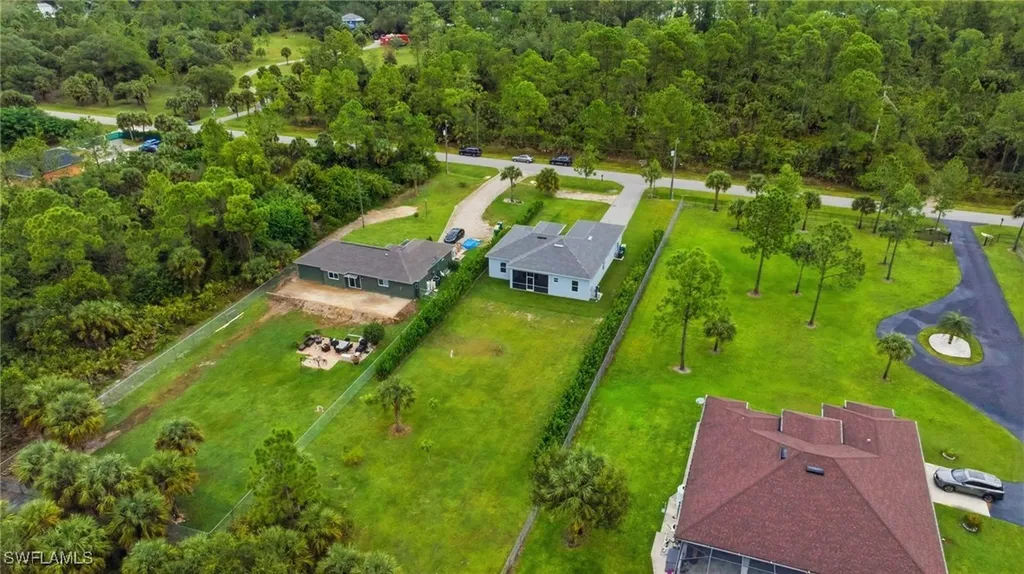 2842 8th Avenue NE Naples FL 34120