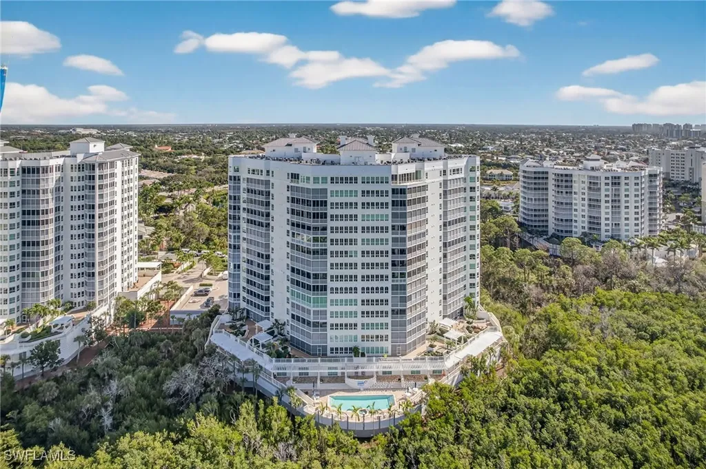 295 Grande Way Naples FL 34110