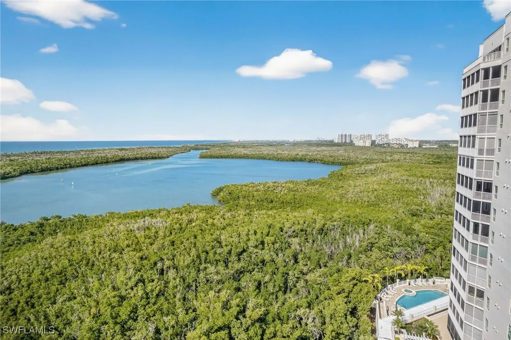 295 Grande Way Naples FL 34110