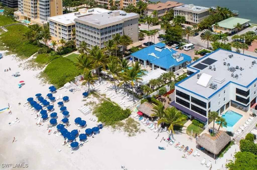 295 Grande Way Naples FL 34110