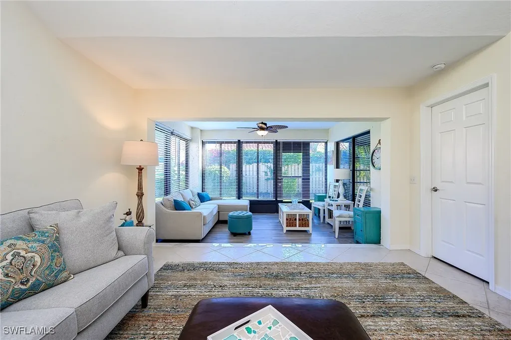 833 Reef Point Circle Naples FL 34108