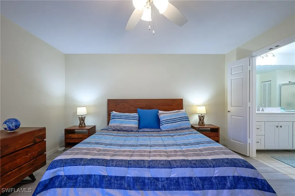 833 Reef Point Circle Naples FL 34108