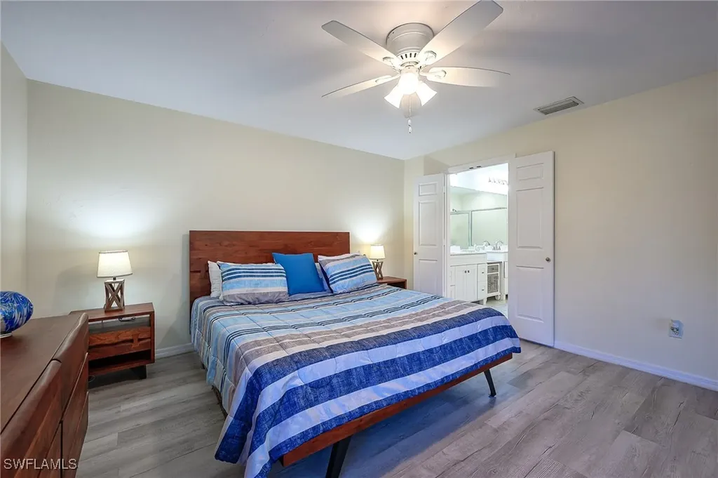 833 Reef Point Circle Naples FL 34108