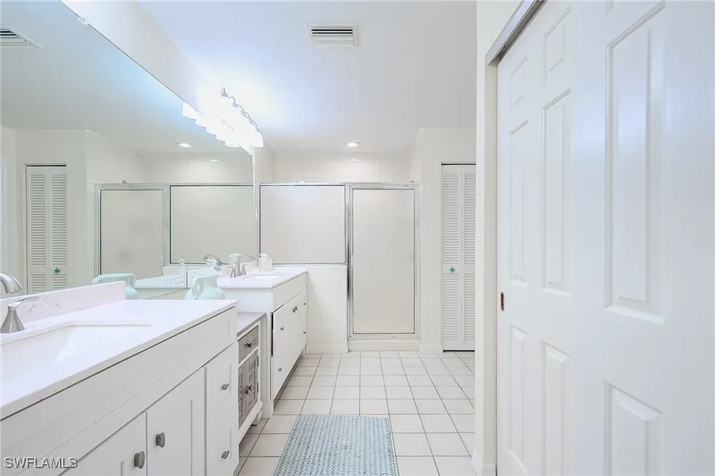 833 Reef Point Circle Naples FL 34108