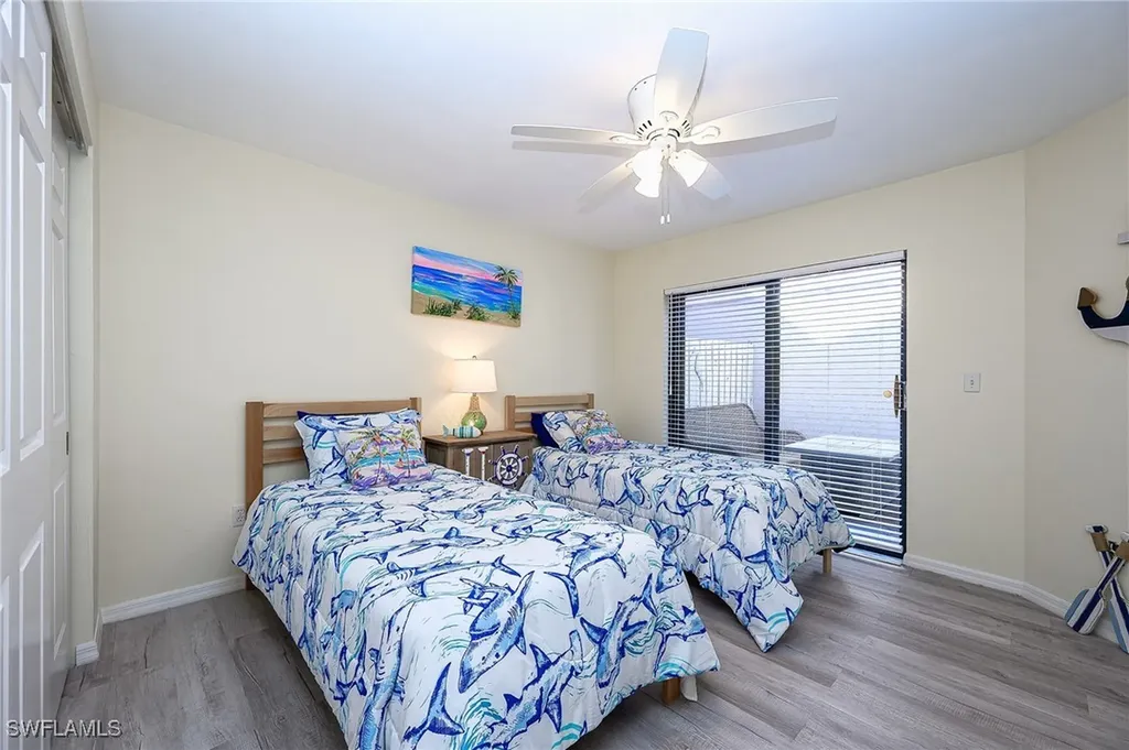 833 Reef Point Circle Naples FL 34108